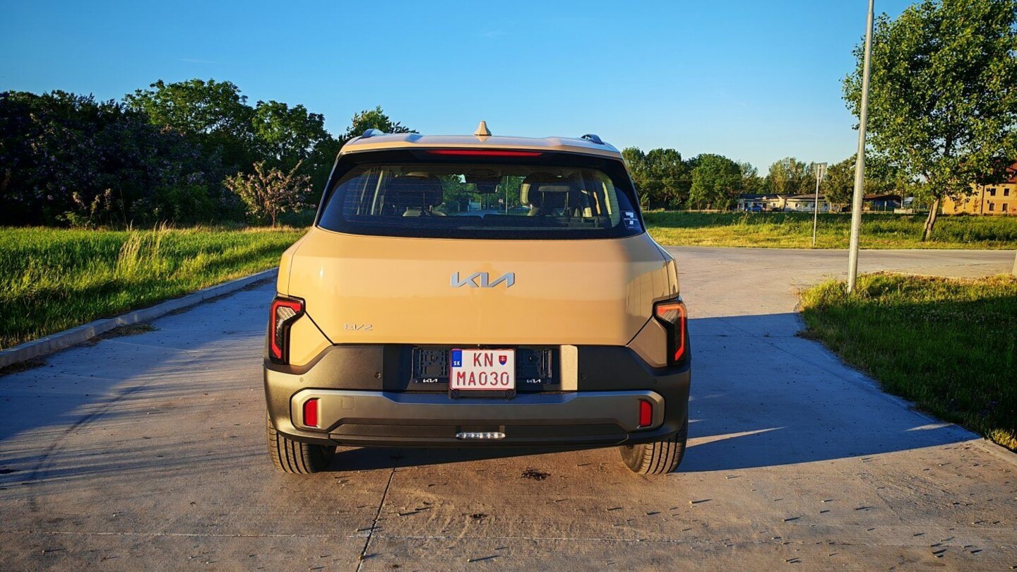 Kia EV2