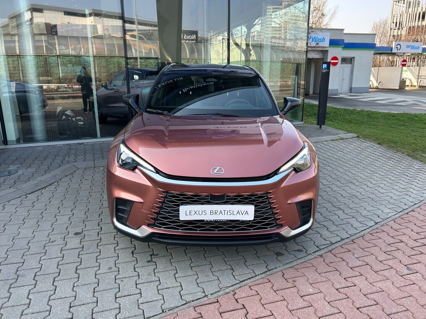 Lexus LBX