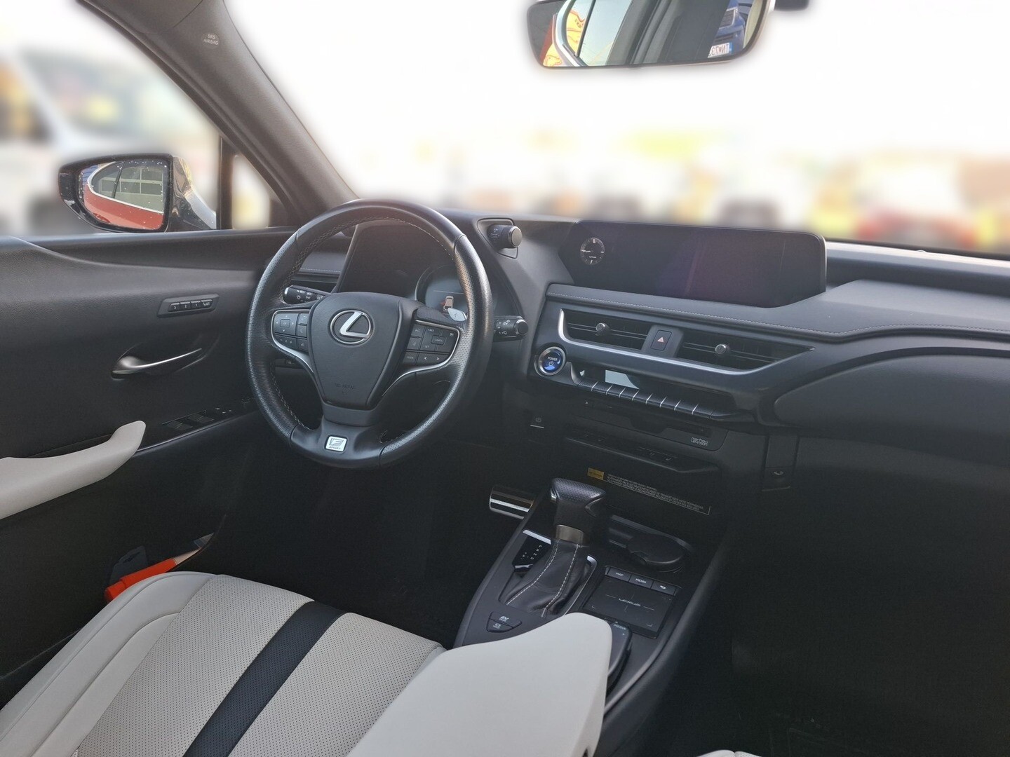 Lexus UX