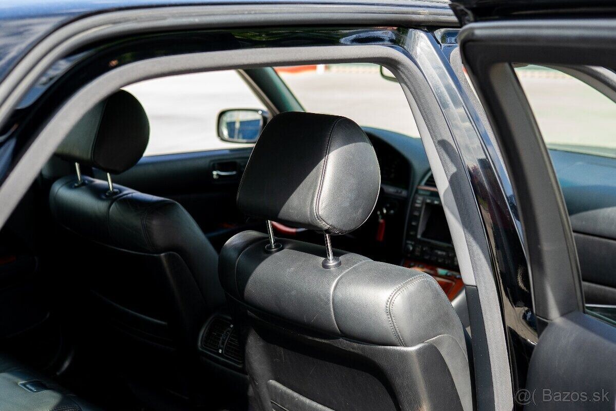 Lexus LS