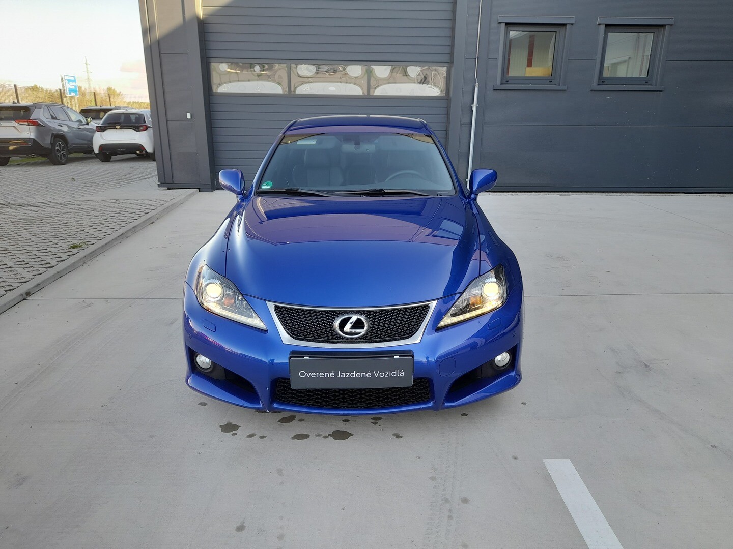 Lexus IS