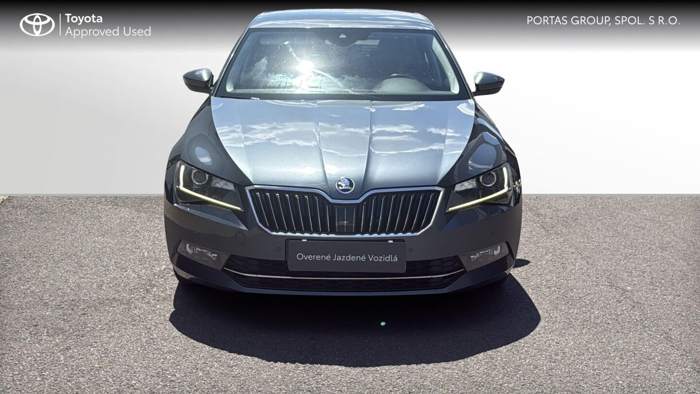 Škoda Superb