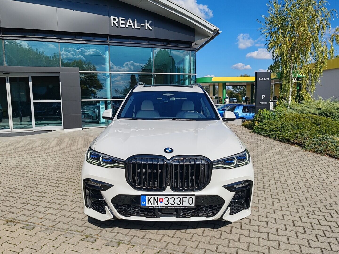 BMW X7