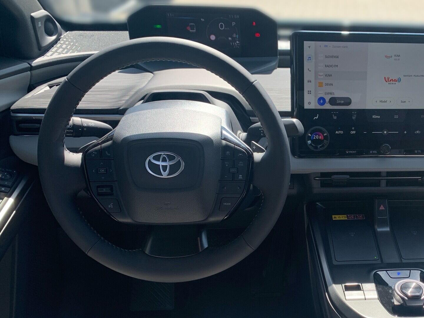 Toyota C-HR+