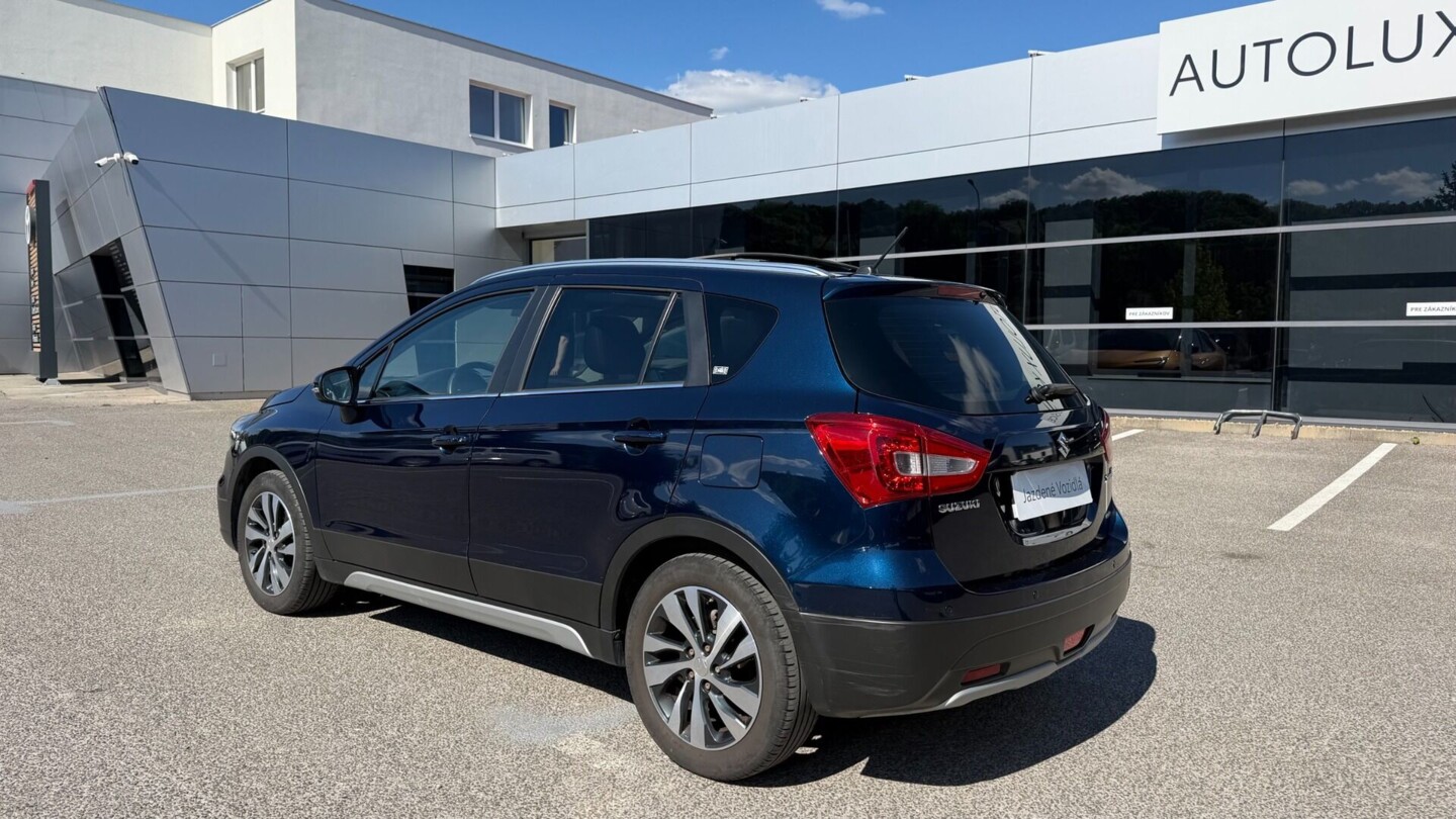 Suzuki SX4