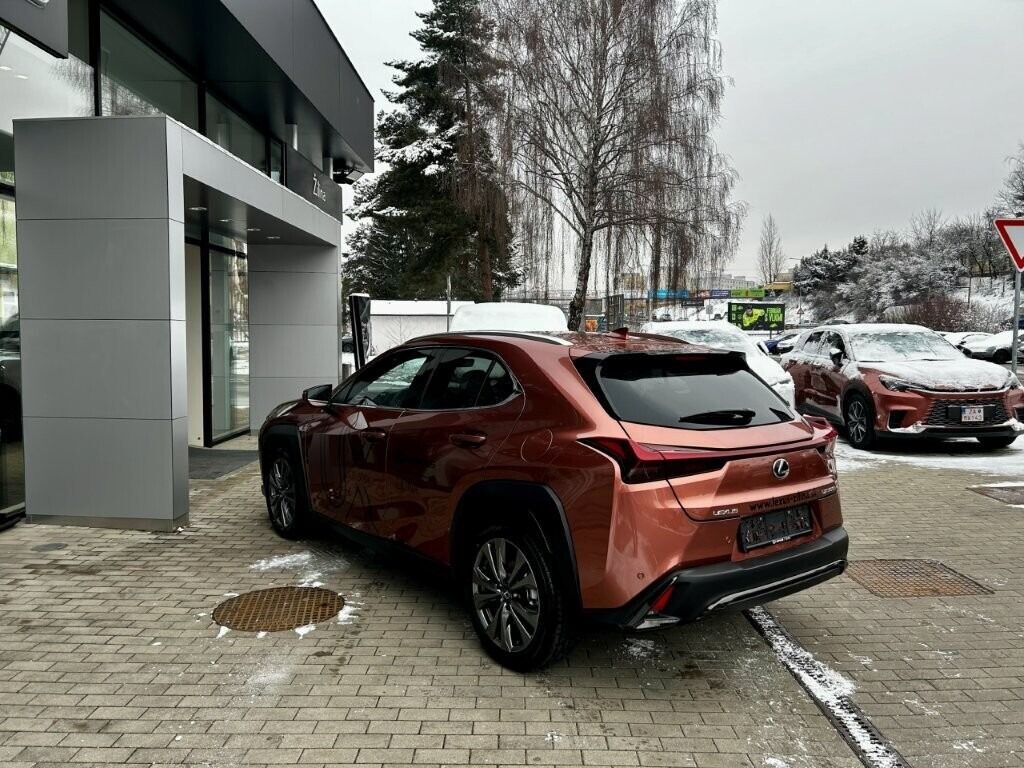 Lexus UX