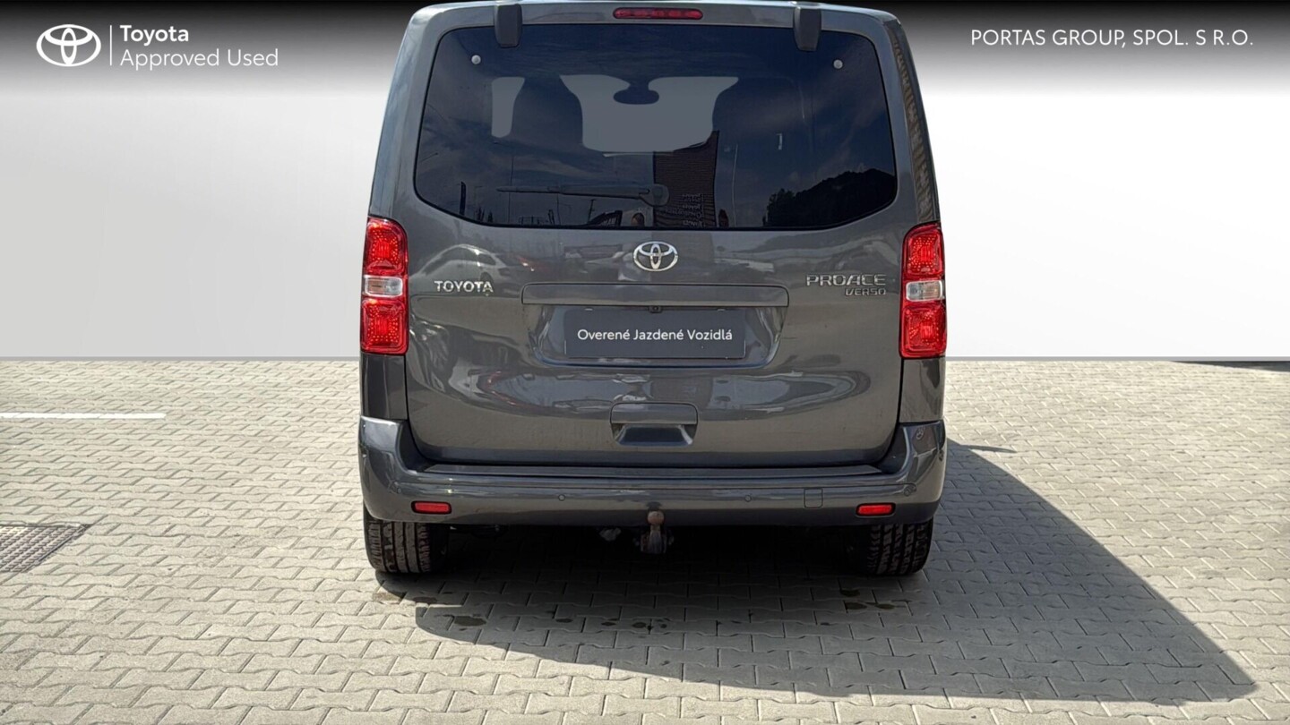 Toyota PROACE
