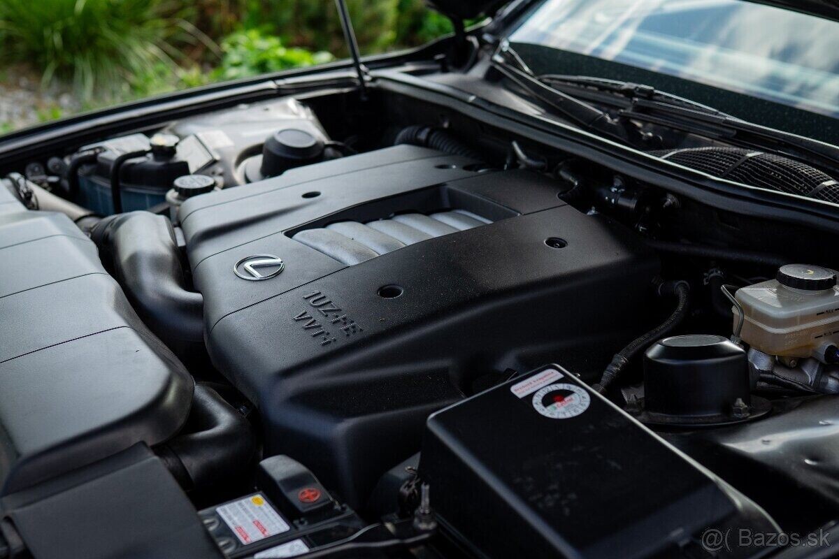 Lexus LS