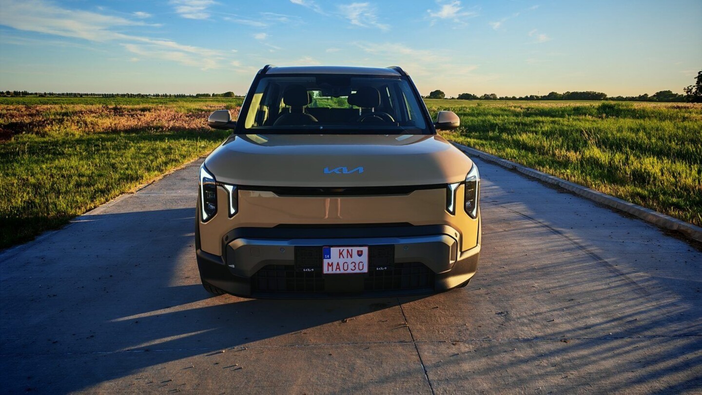 Kia EV2