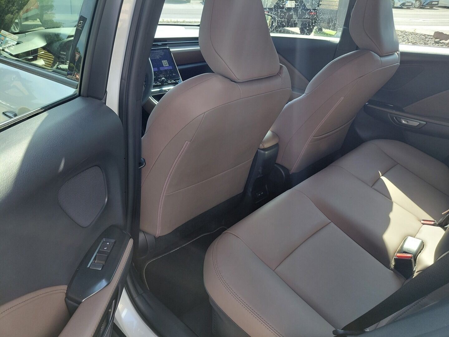 Lexus LBX