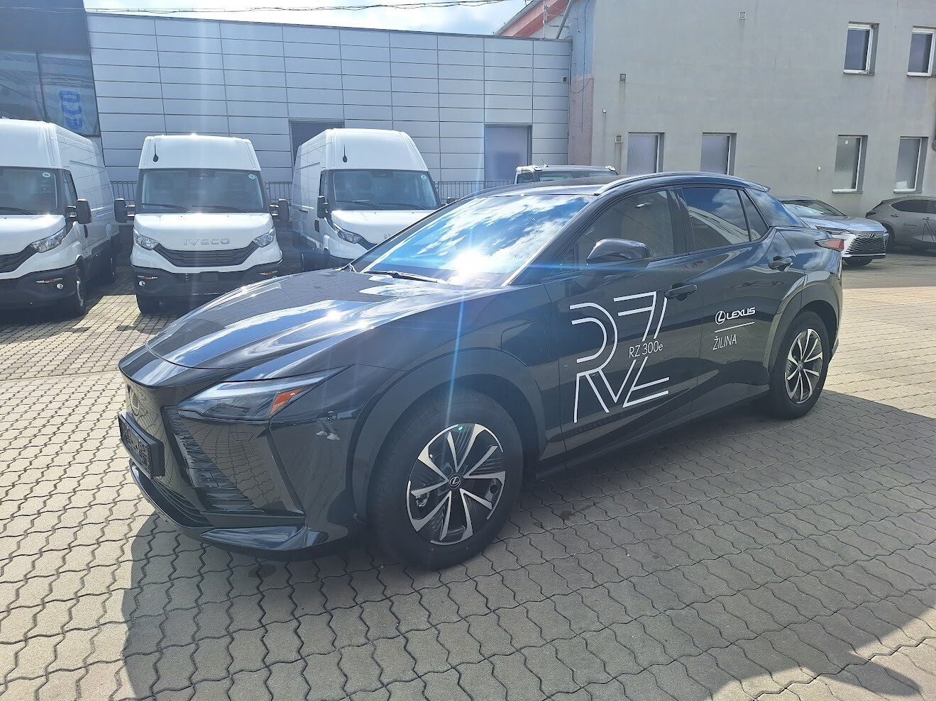 Lexus RZ