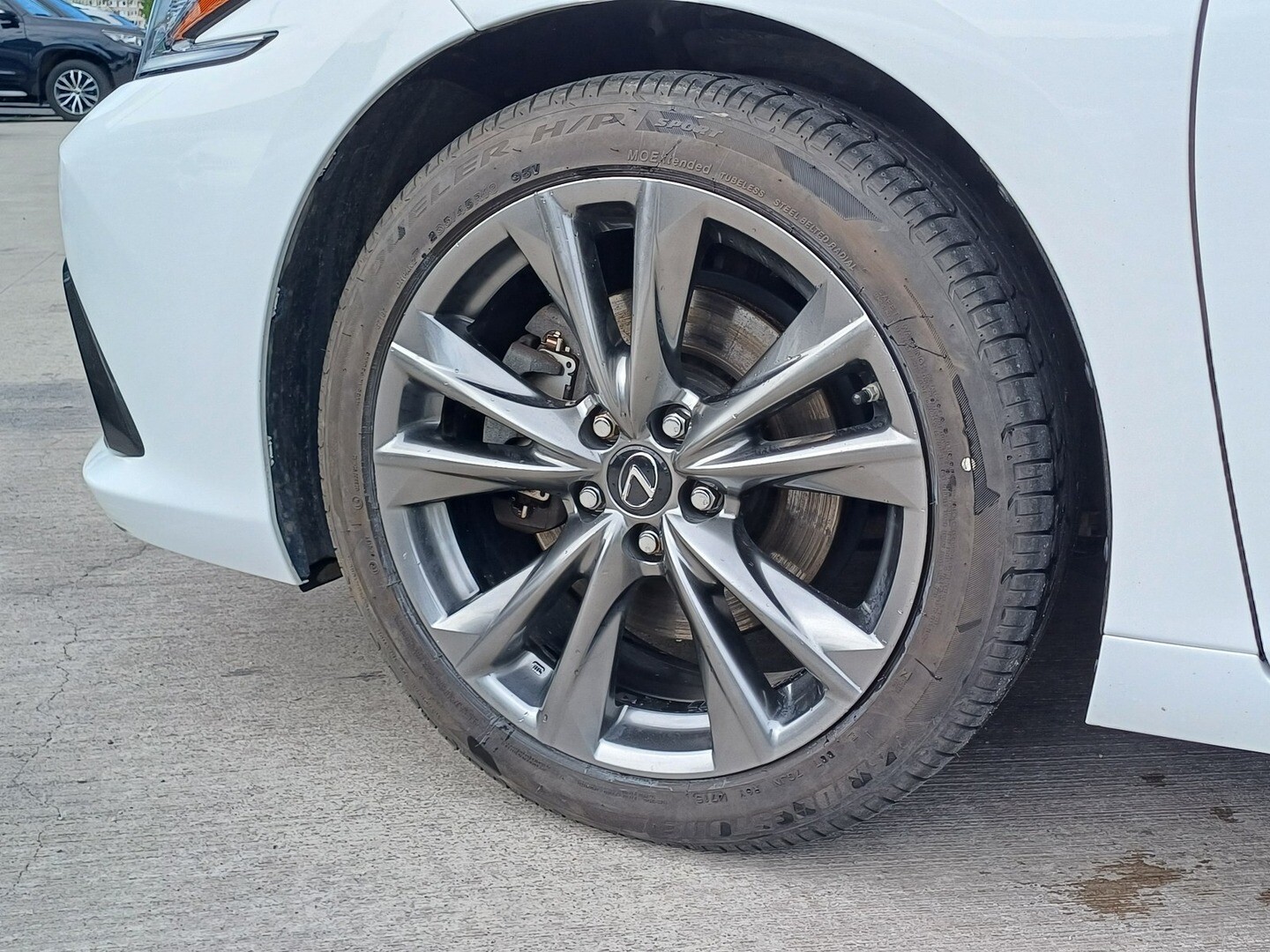 Lexus ES