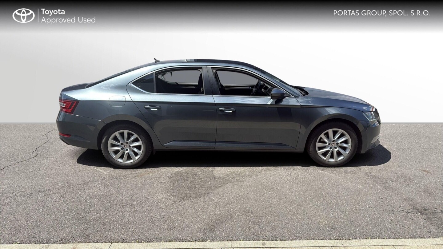 Škoda Superb