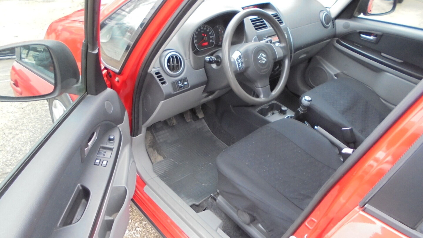 Suzuki SX4