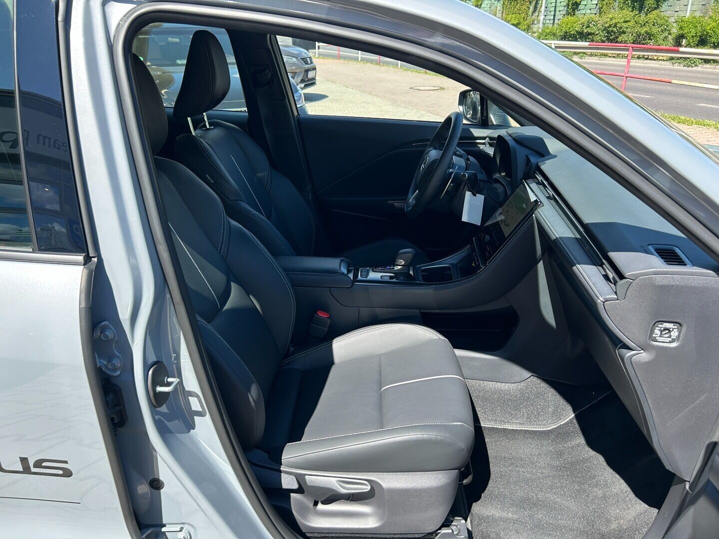 Lexus LBX
