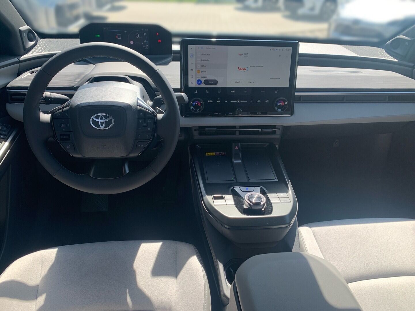 Toyota C-HR+