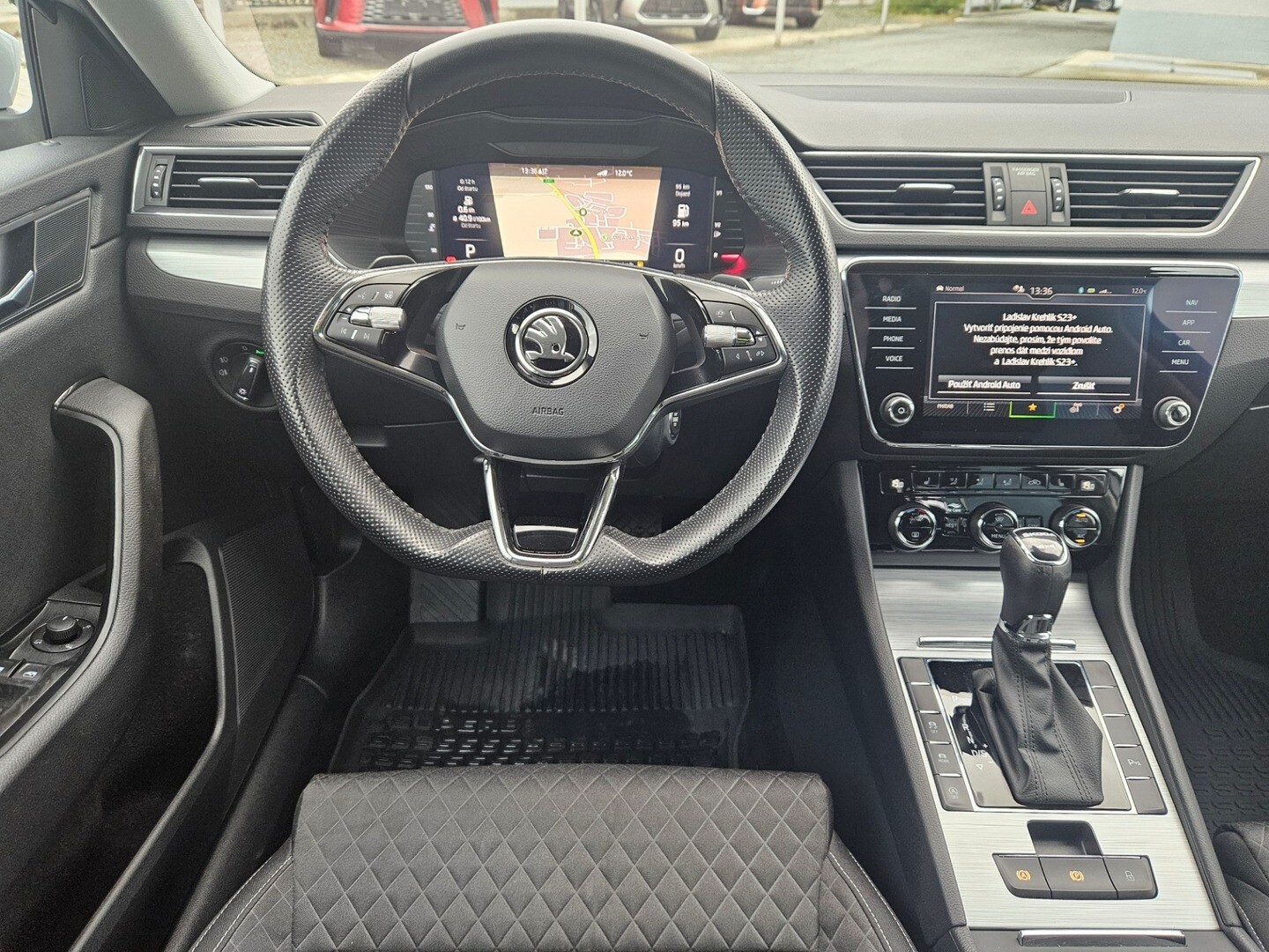 Škoda Superb