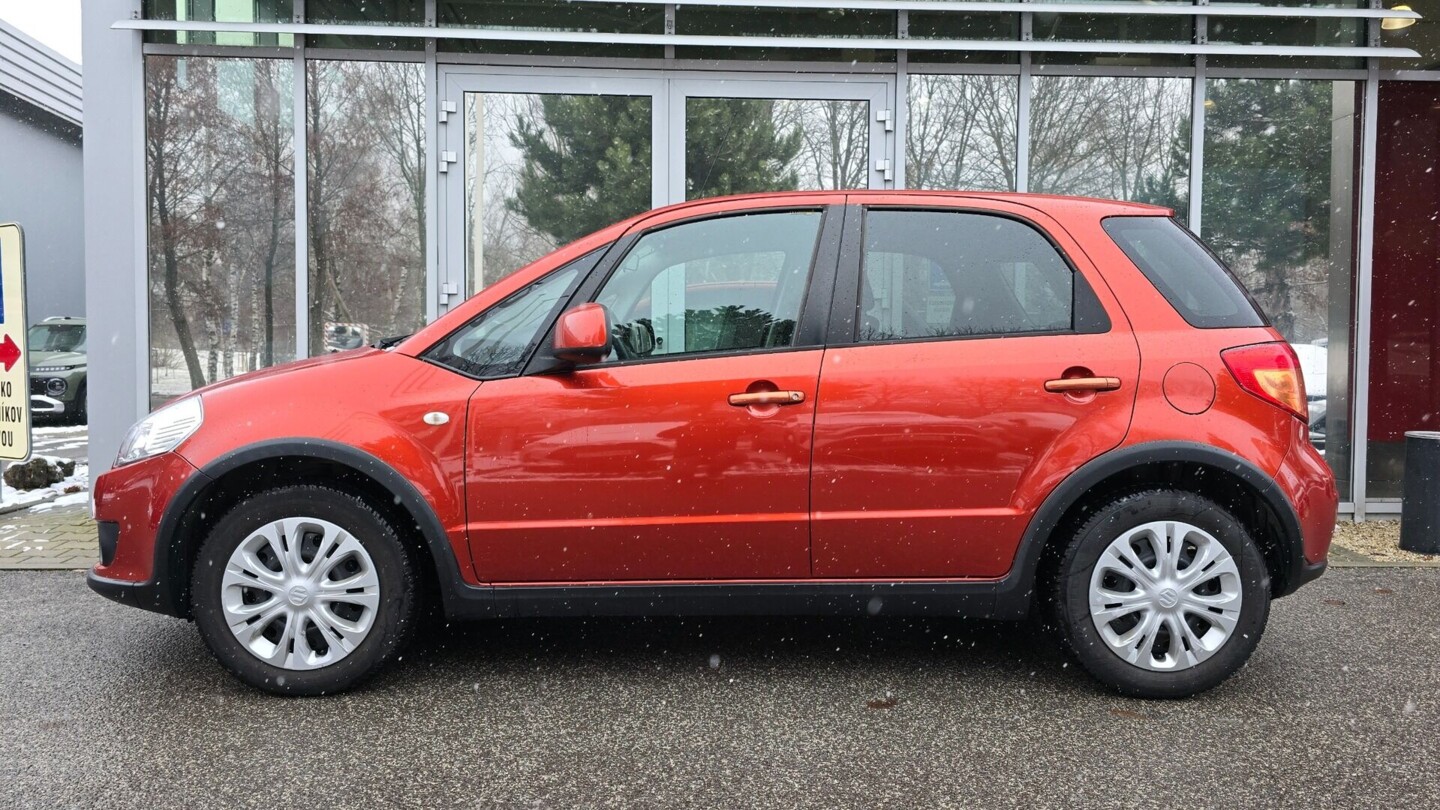 Suzuki SX4