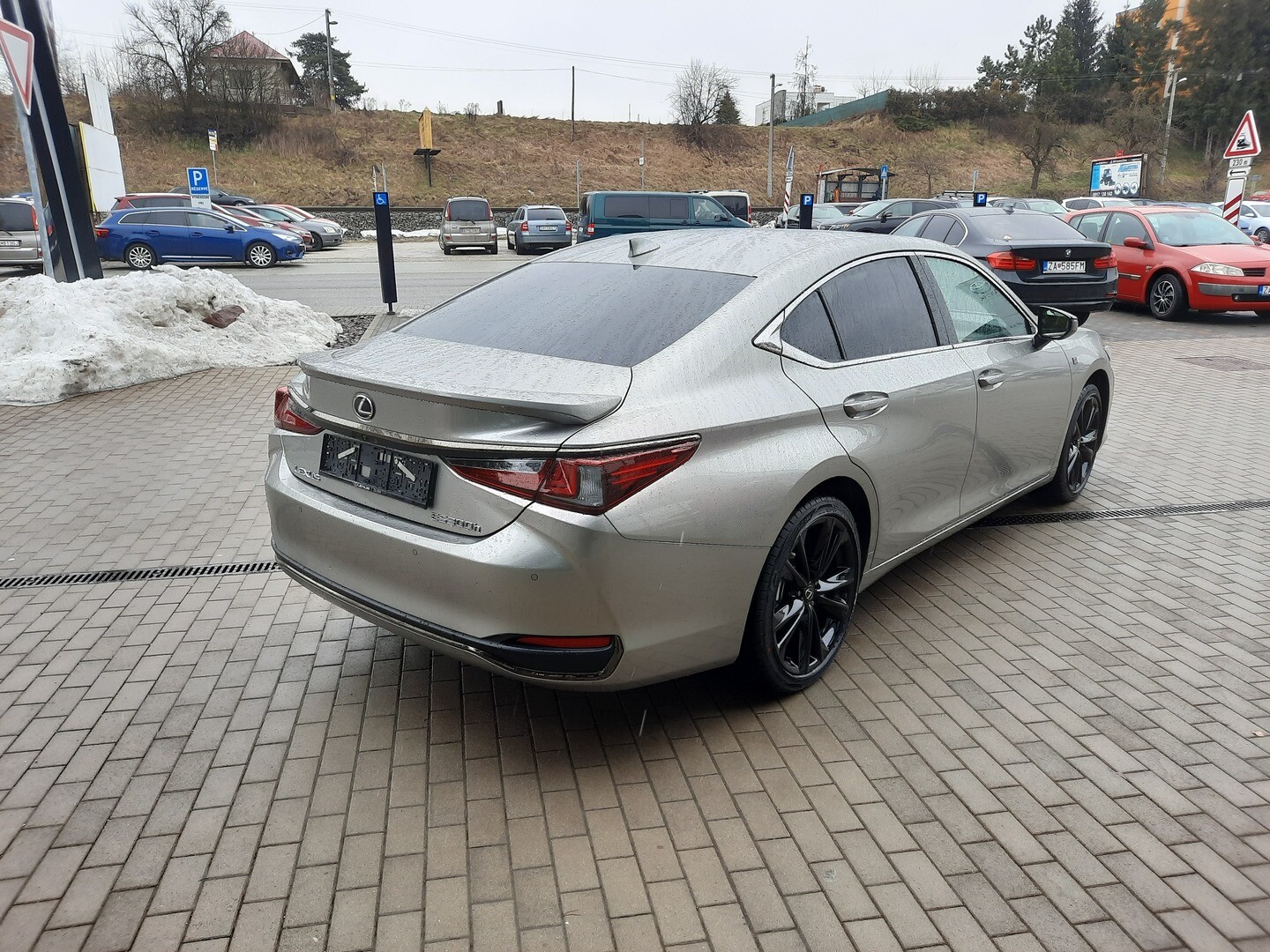 Lexus ES