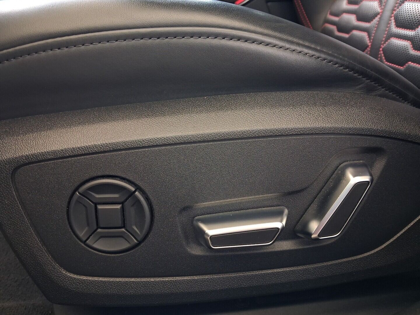 Audi RS6 Avant