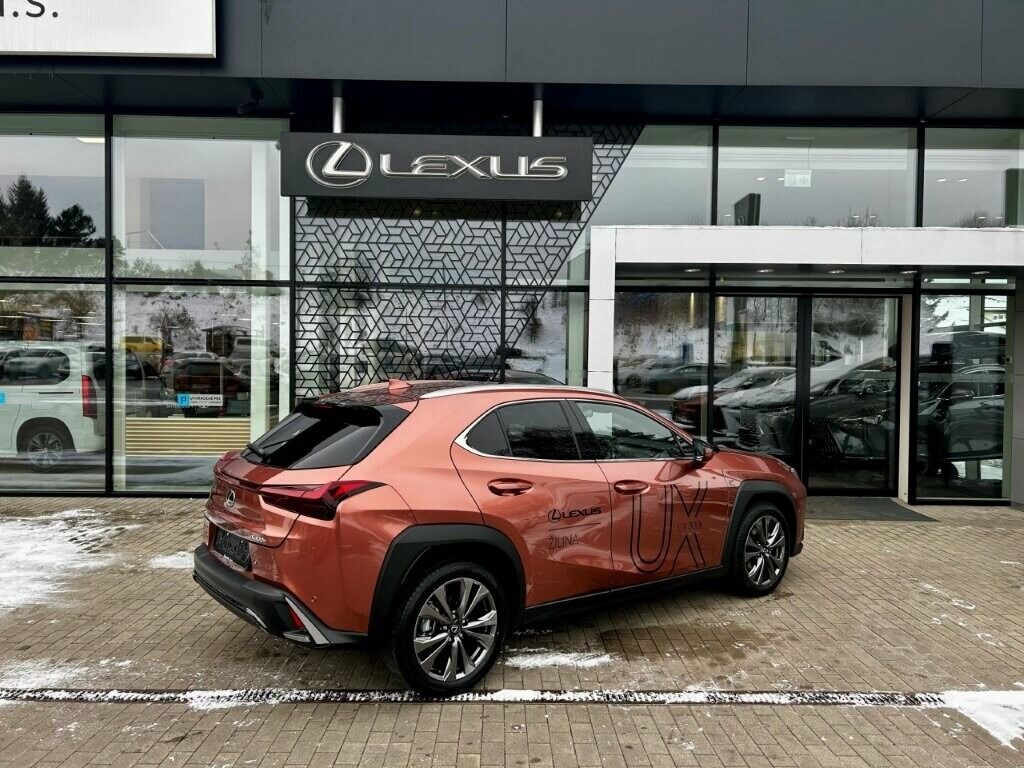 Lexus UX