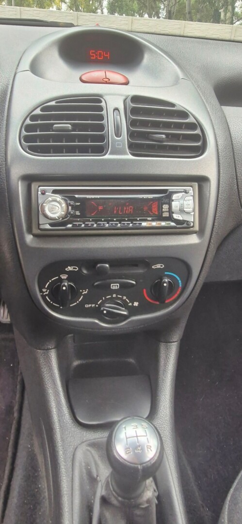 Peugeot 206