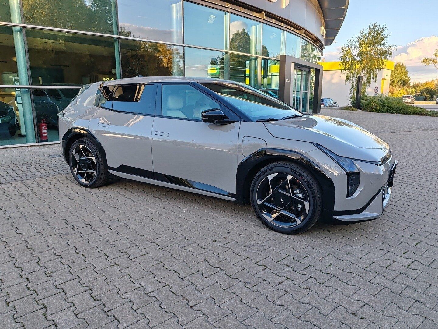 Kia EV4