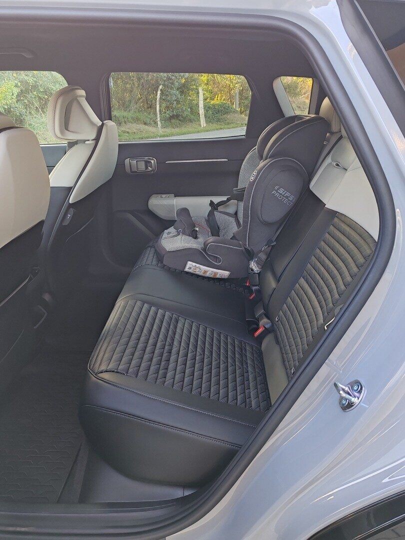 Kia EV4