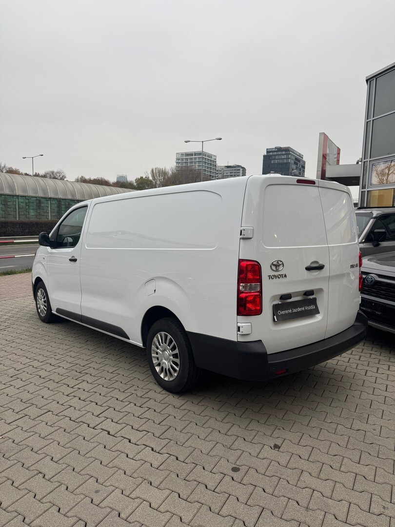 Toyota PROACE