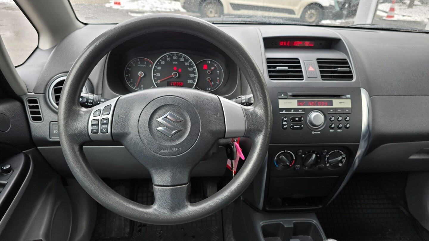 Suzuki SX4
