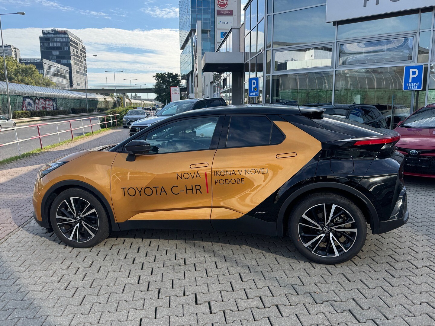 Toyota C-HR