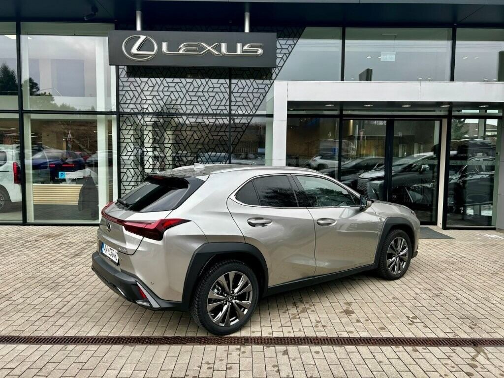 Lexus UX