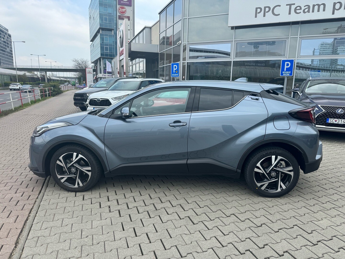 Toyota C-HR