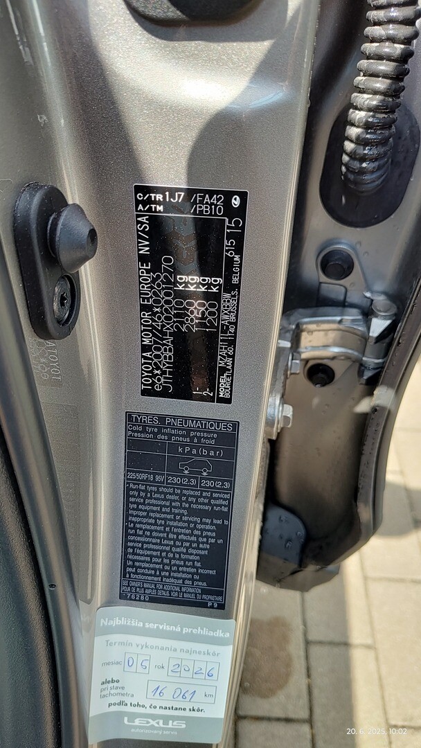 Lexus UX