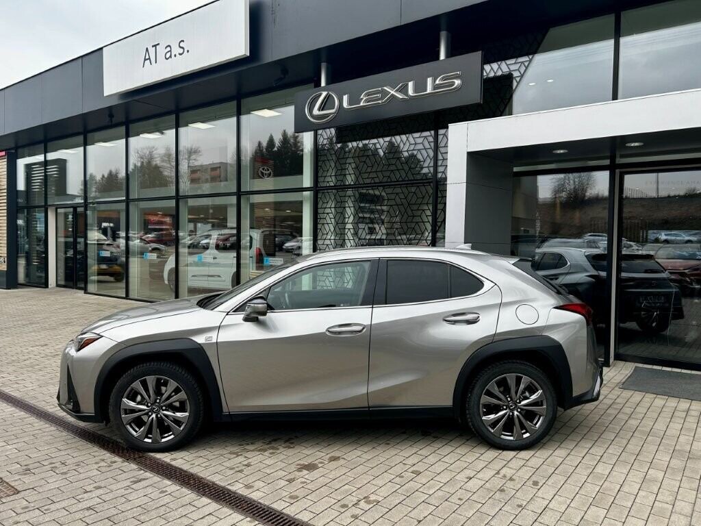 Lexus UX