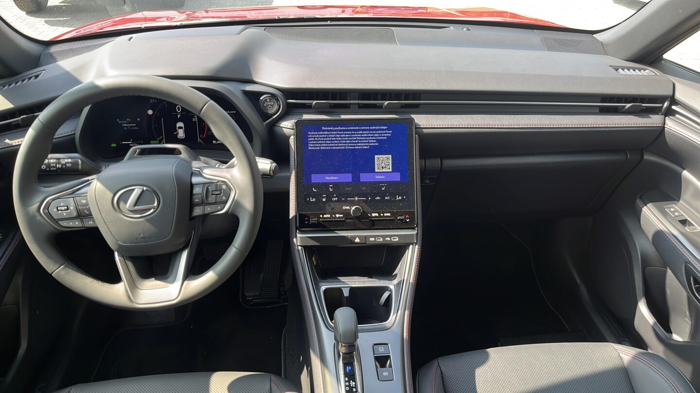 Lexus LBX
