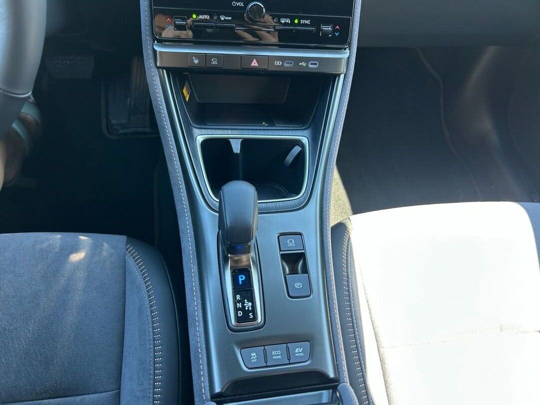 Lexus LBX