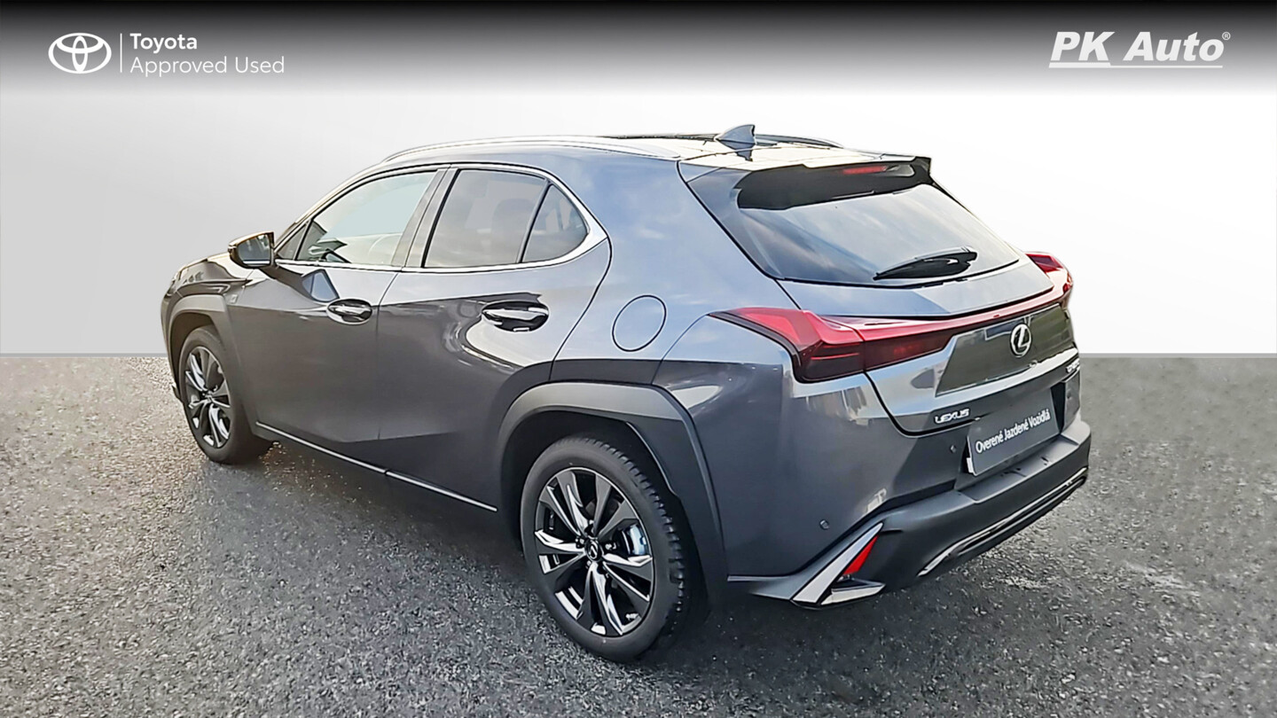 Lexus UX