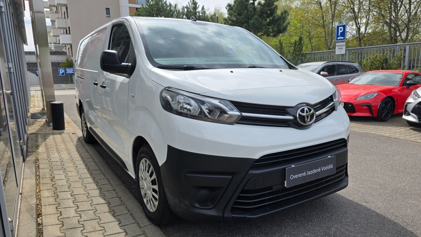 Toyota PROACE