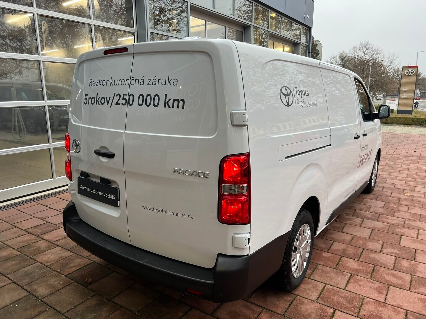 Toyota PROACE