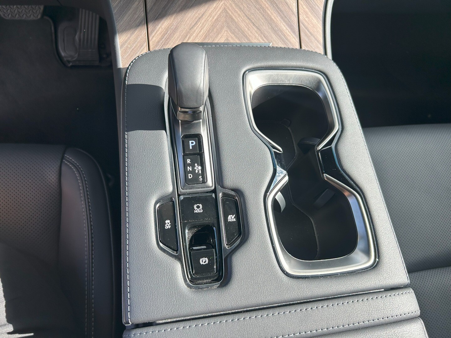Lexus LM