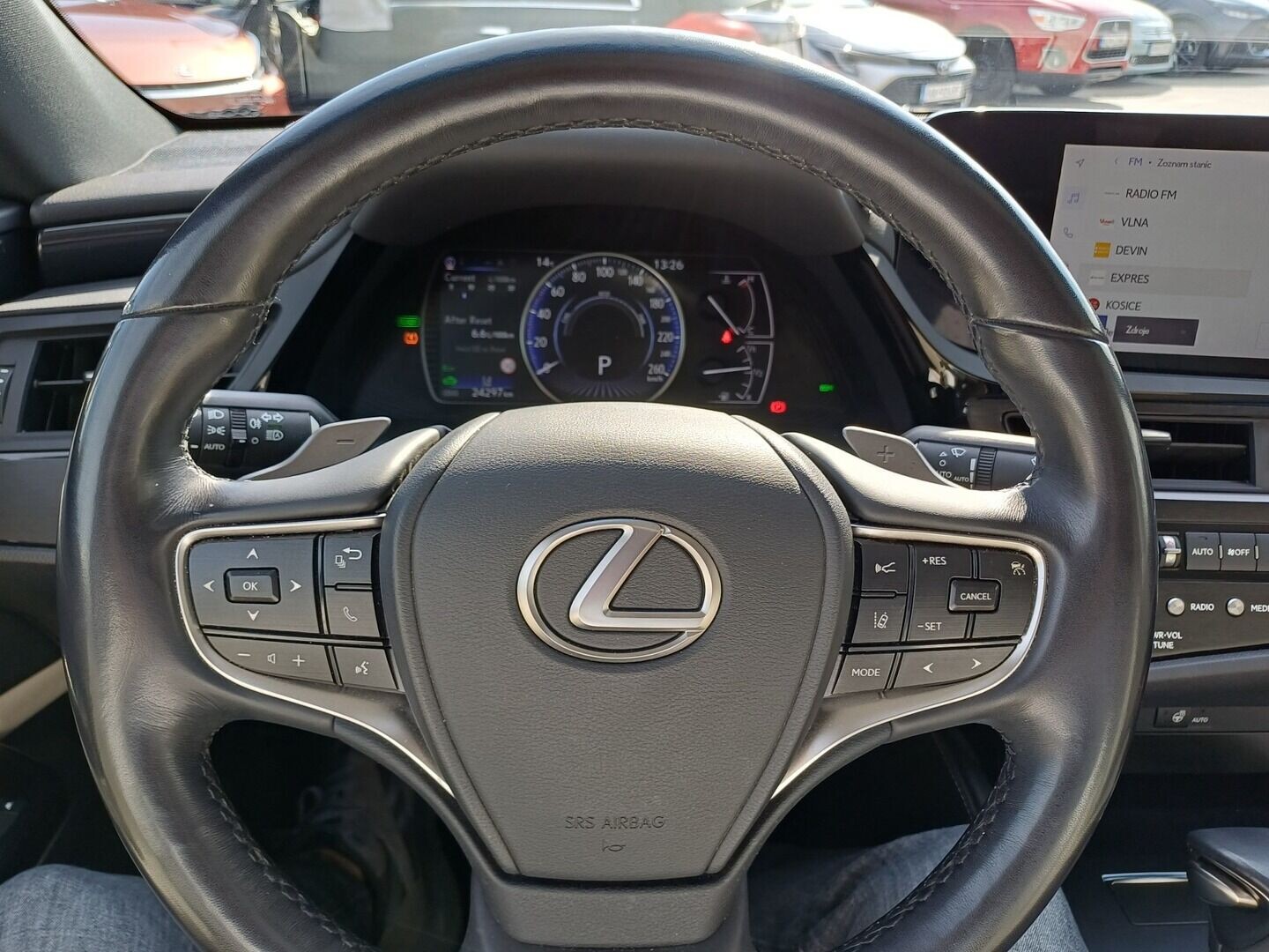 Lexus ES