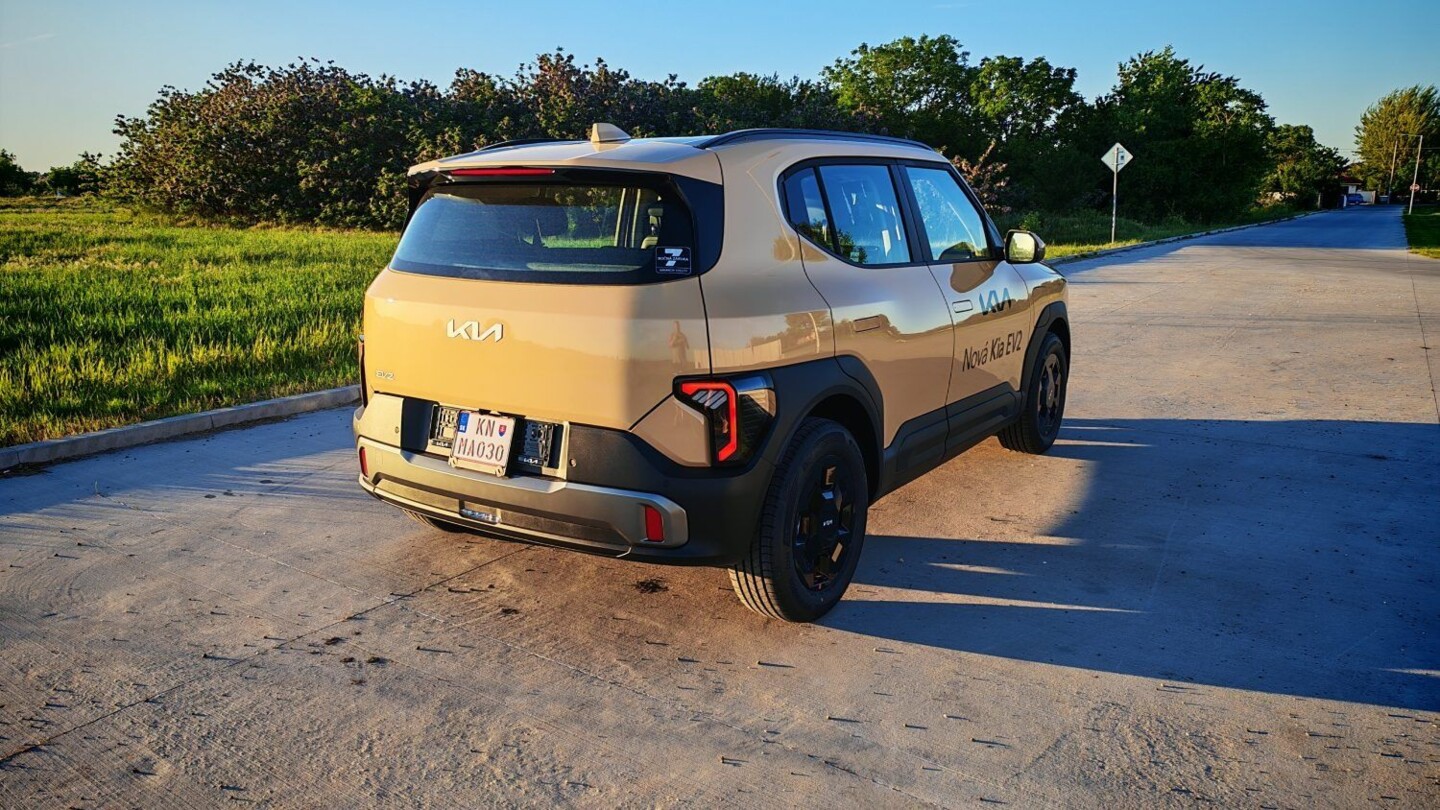 Kia EV2