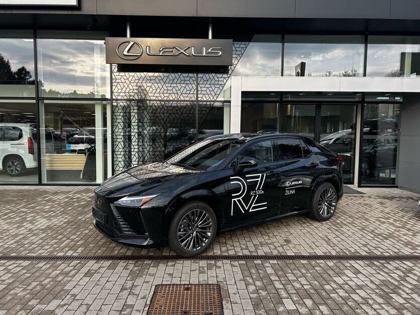 Lexus RZ