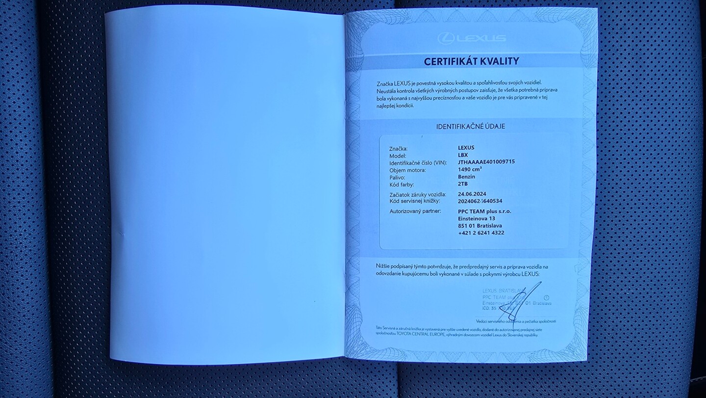 Lexus LBX