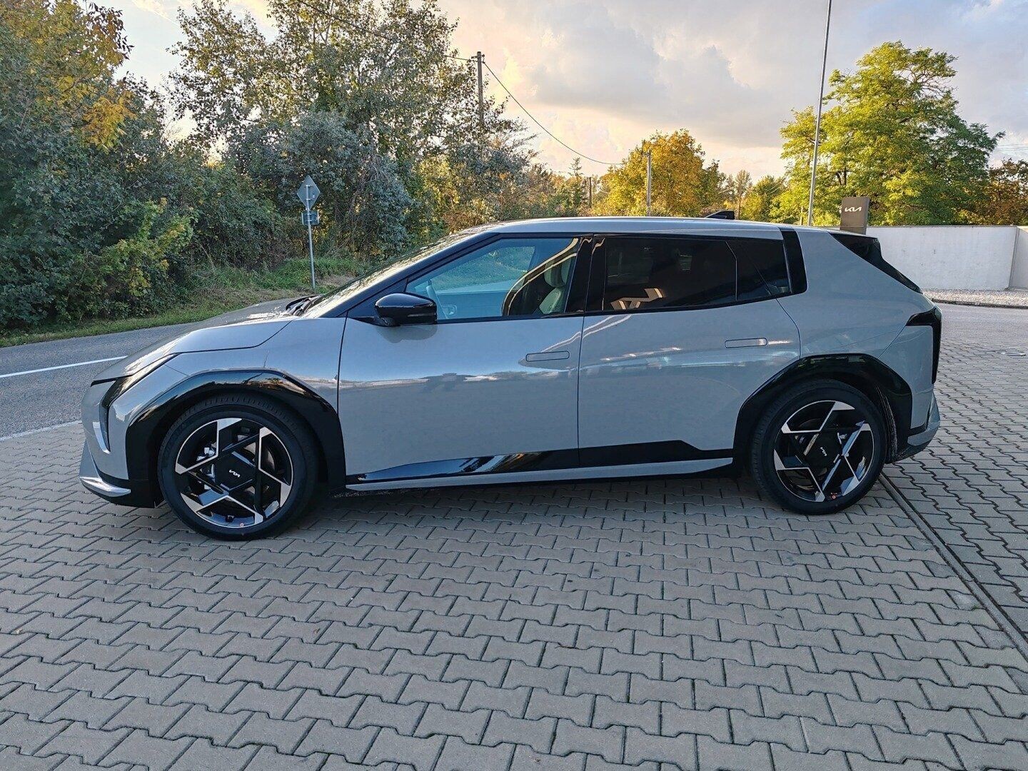 Kia EV4