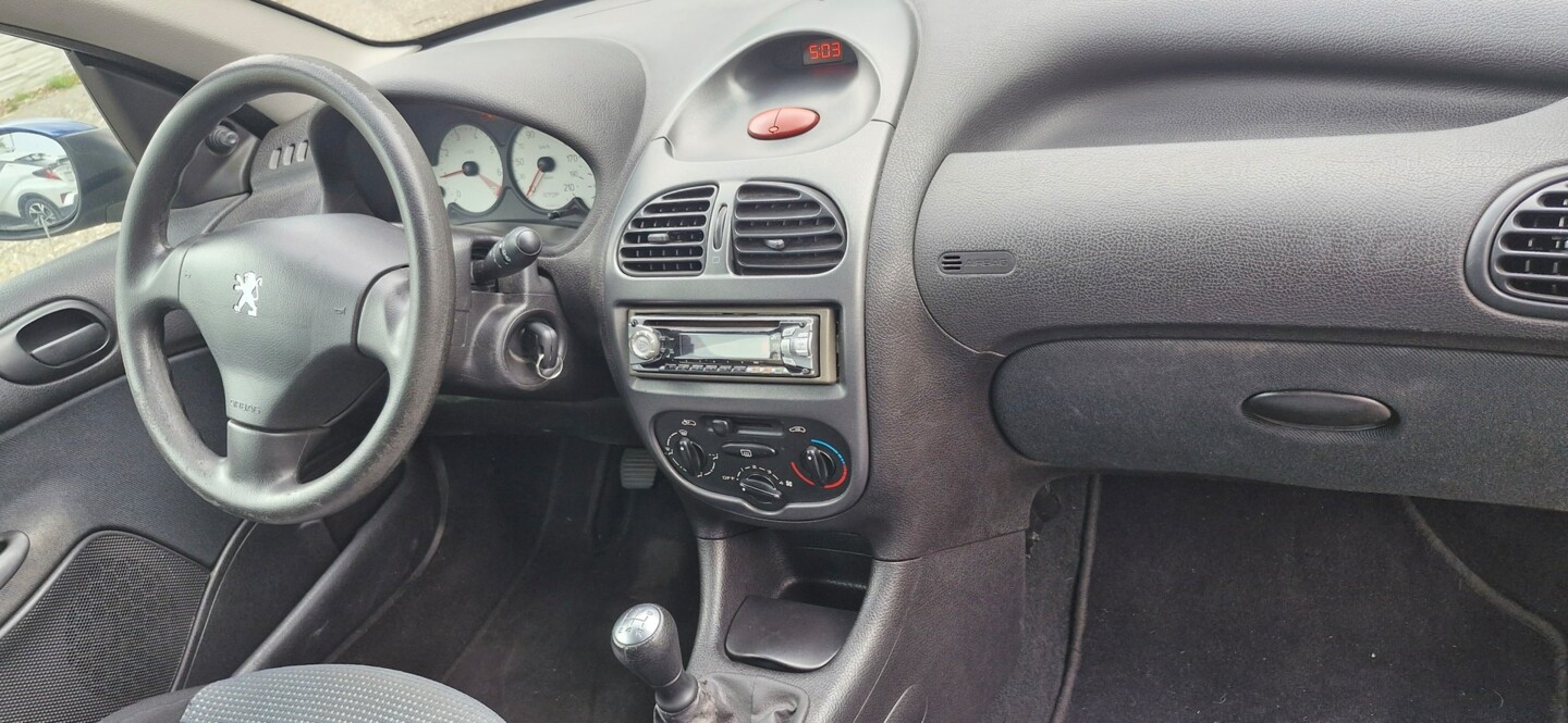 Peugeot 206