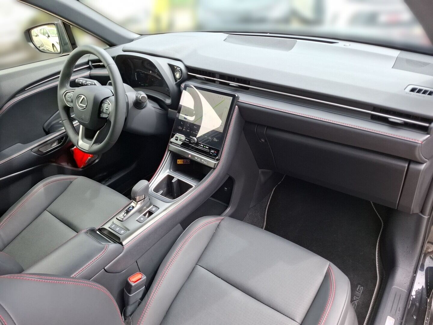 Lexus LBX