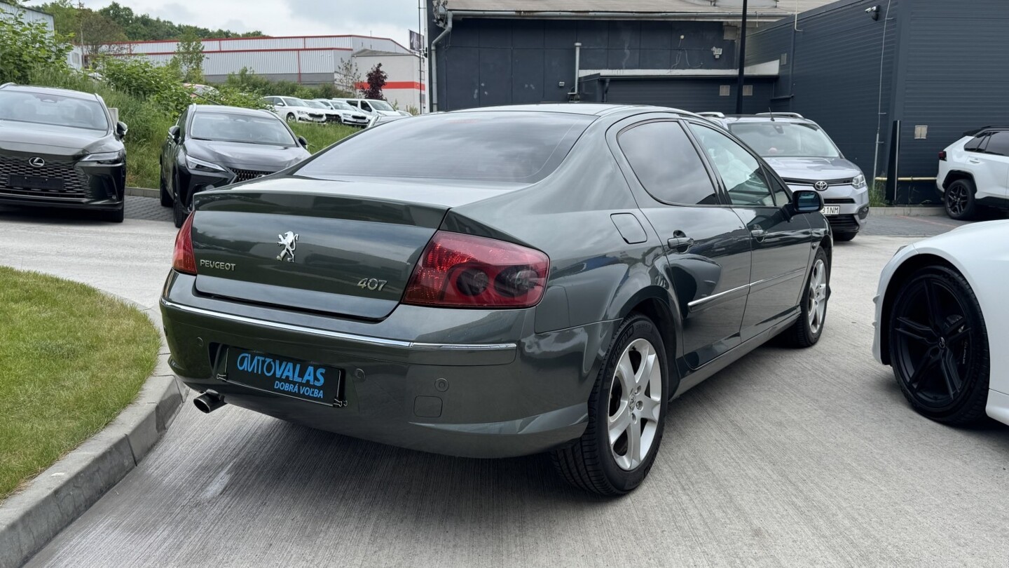Peugeot 407