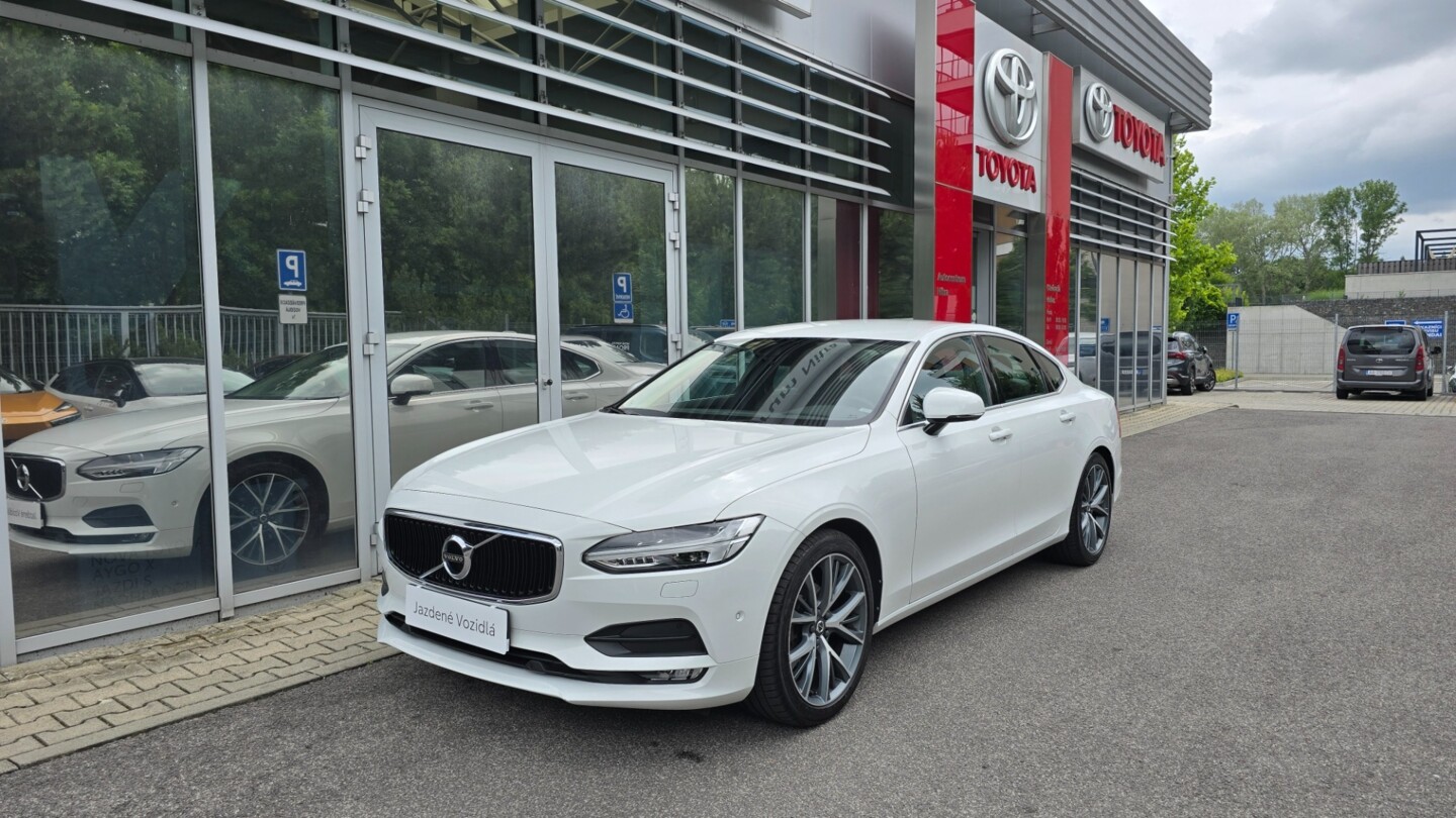 Volvo S90